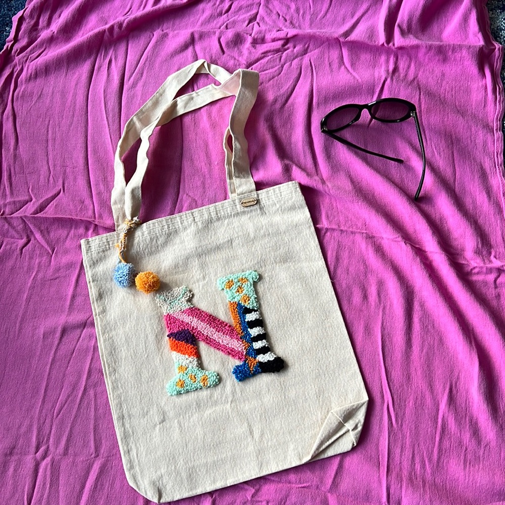 NWT - Nilly's Handmade Punch Signature N Tote